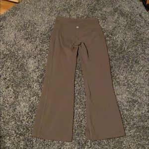 COPY - Worn ONCE Athleta olive green wide leg pant!